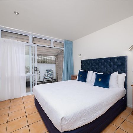 Commodores Lodge Russell Εξωτερικό φωτογραφία