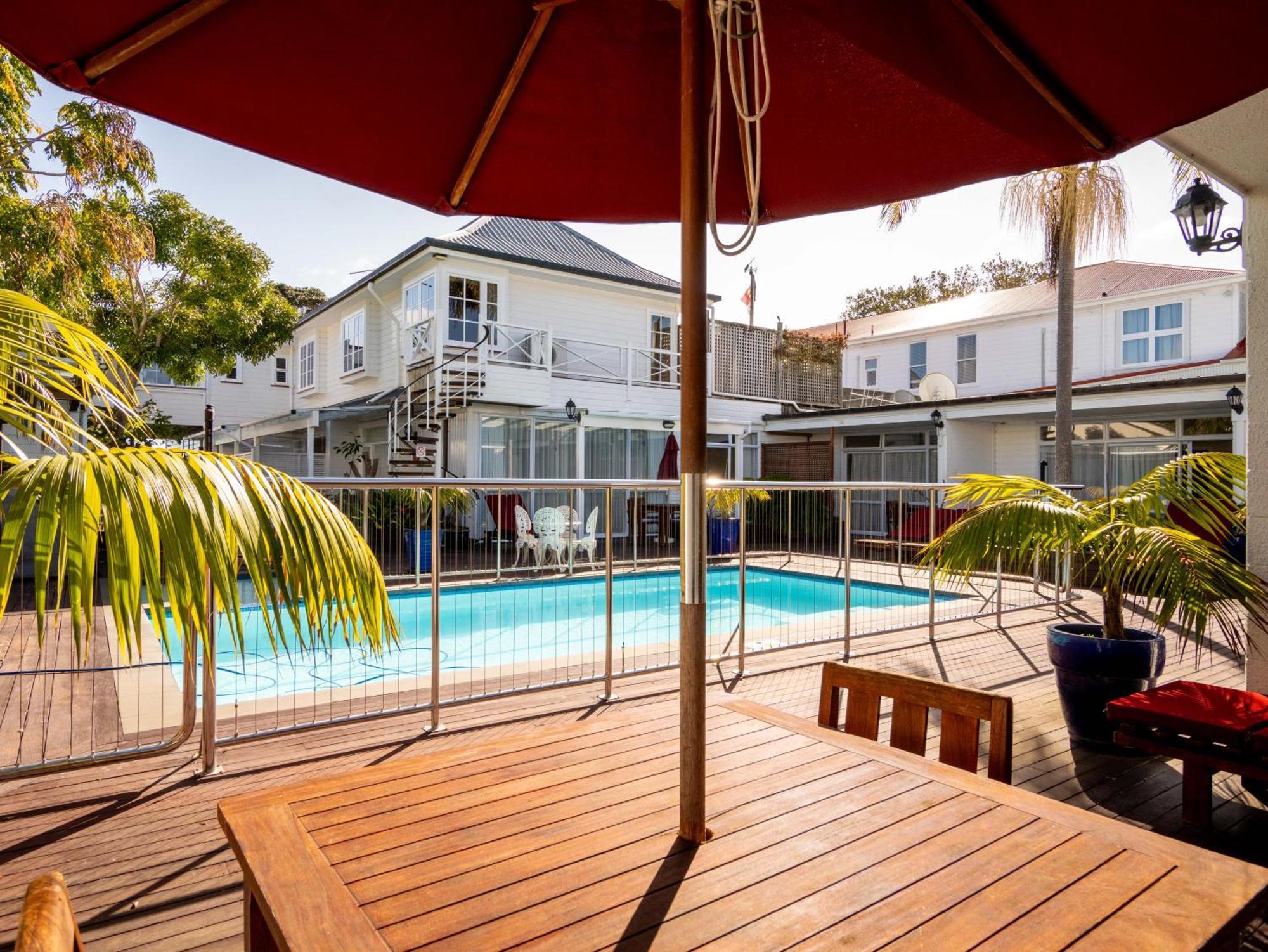 Commodores Lodge Russell Εξωτερικό φωτογραφία