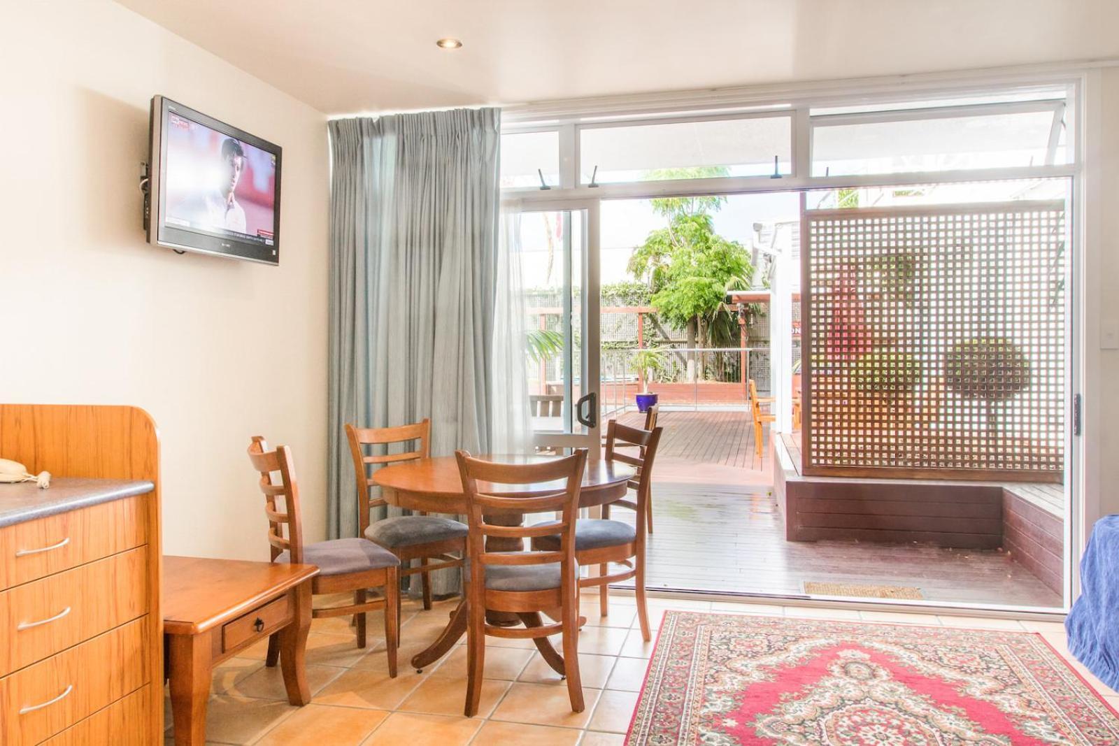 Commodores Lodge Russell Εξωτερικό φωτογραφία