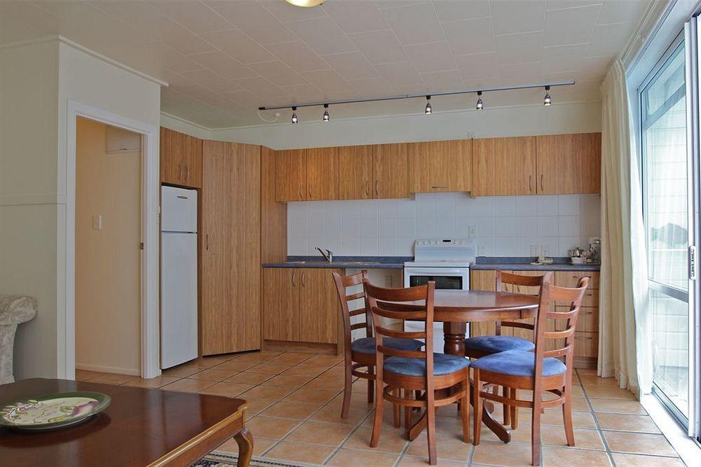 Commodores Lodge Russell Εξωτερικό φωτογραφία