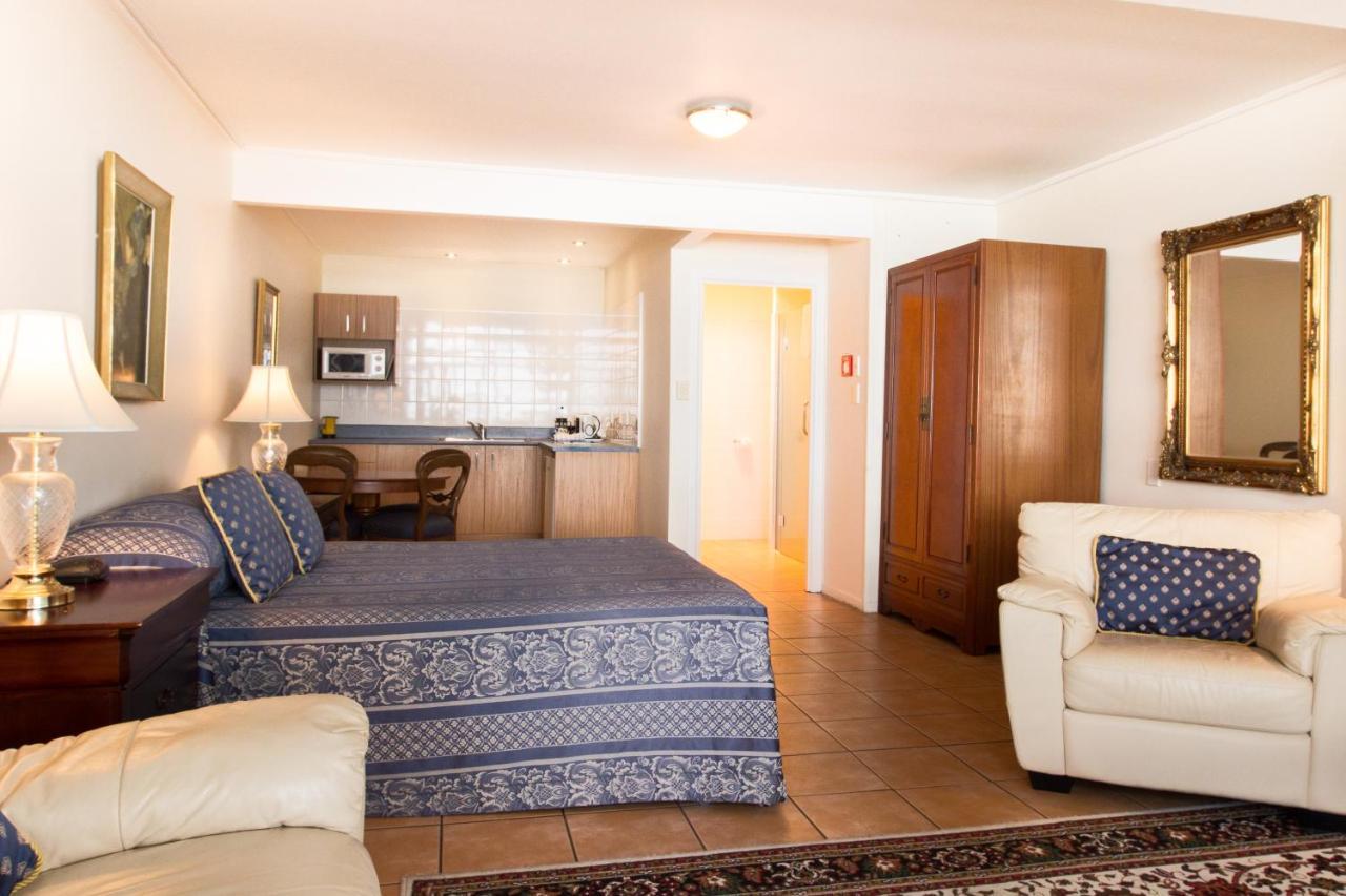 Commodores Lodge Russell Εξωτερικό φωτογραφία