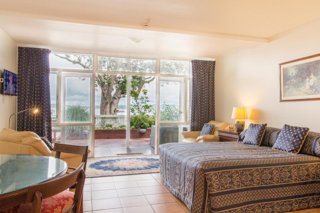 Commodores Lodge Russell Εξωτερικό φωτογραφία